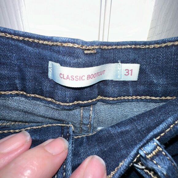 Women’s Levi’s Classic. Bootcut Jeans - Size 31 Short - Picture 5 of 7